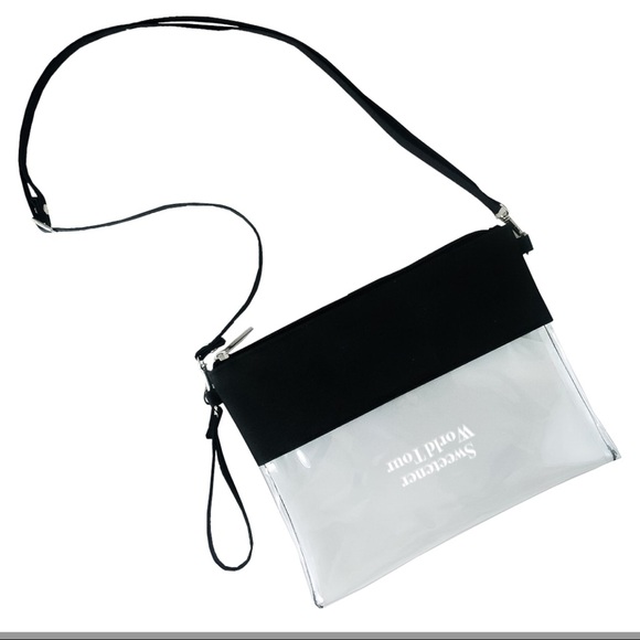clear wristlet bag